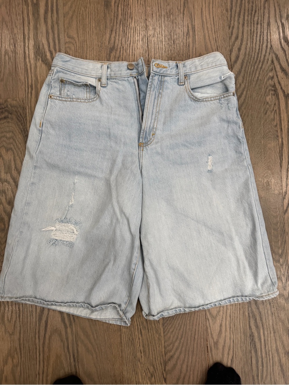 Universal Thread Light Wash Distressed Denim Long Shorts High-Rise Women’s 10/R